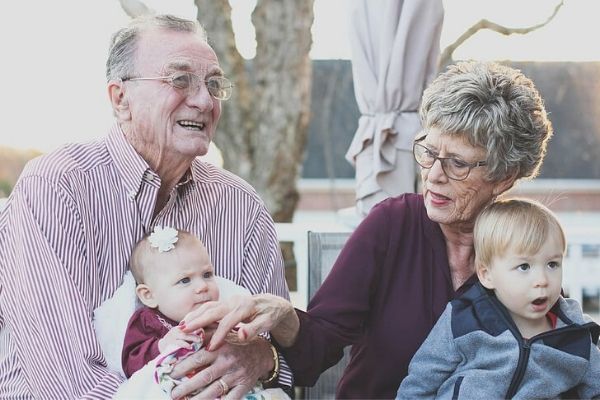 https://www.flightspro.co.uk/wp-content/uploads/2020/03/grandparents.jpg