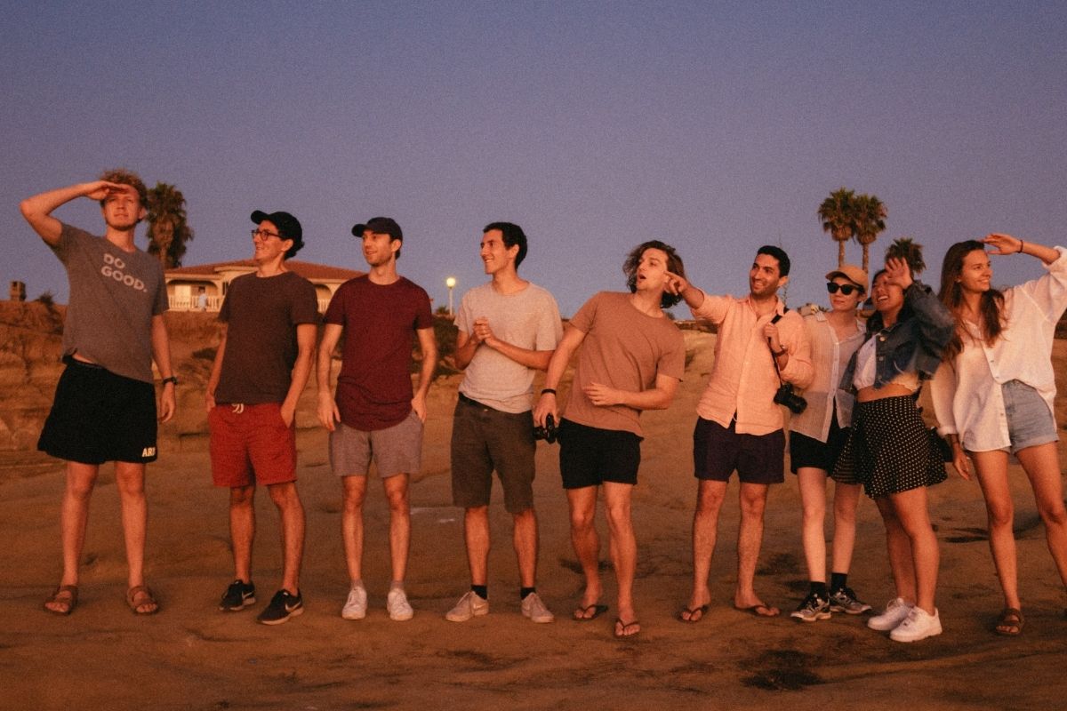 Book Cheap Group Flights to Clark