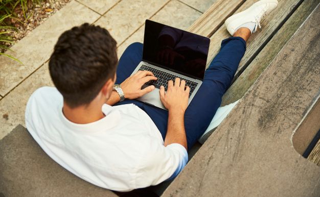 The Ultimate Guide to Combine Business Travel with Leisure in 2025 – Bleisure Travel