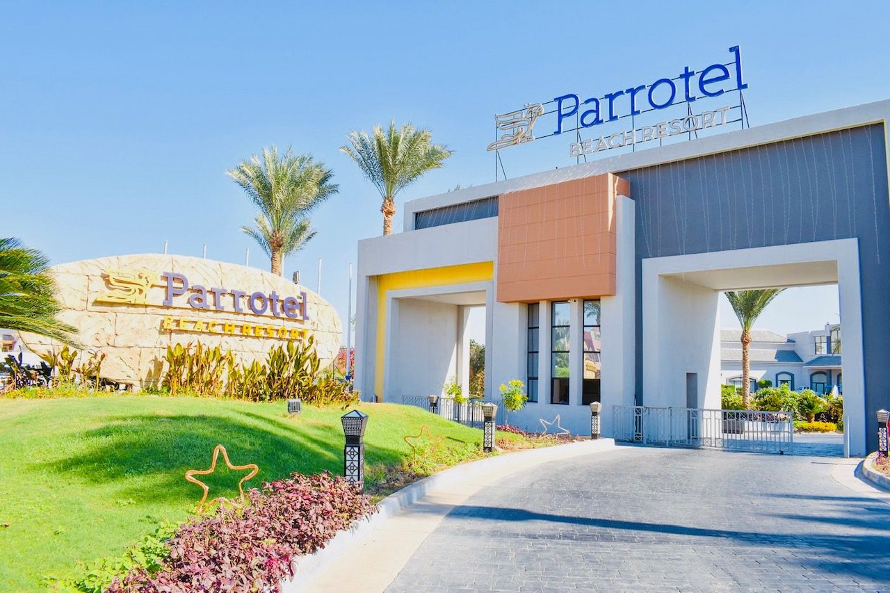 Parrotel Beach Resort