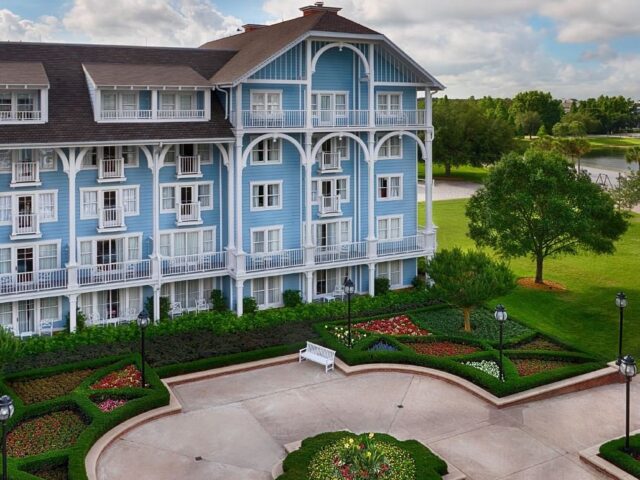 Disney’s Yacht Club Resort