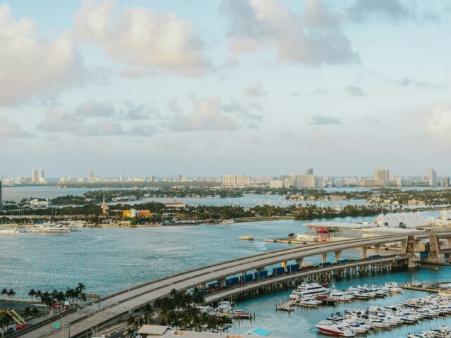 Biscayne Skyline Cruise Miami