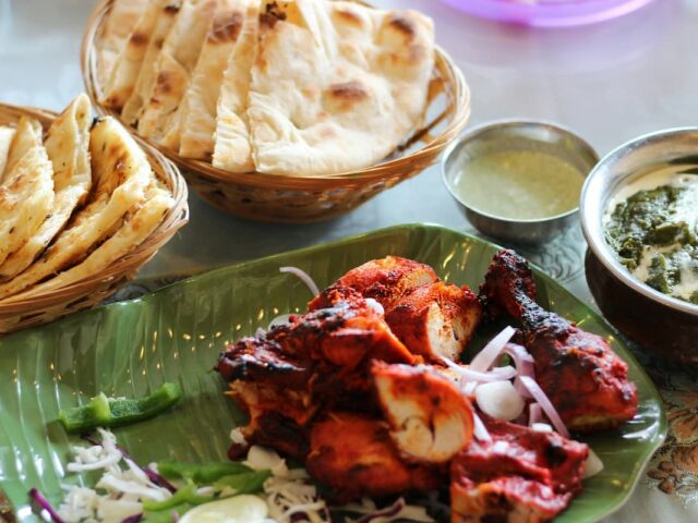 https://www.flightspro.co.uk/wp-content/uploads/2026/04/mughal-food-cooking-experience-640x480.jpg
