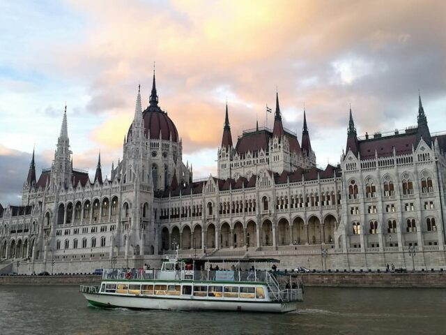 Danube River Evening Cruise – Budapest