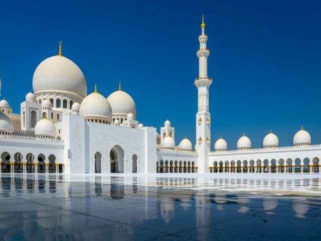 https://www.flightspro.co.uk/wp-content/uploads/2026/07/sheikh-zayed-grand-mosque-640x480.jpg