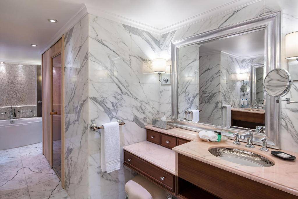 Sheraton Dubai Creek Hotel & Towers, Dubai