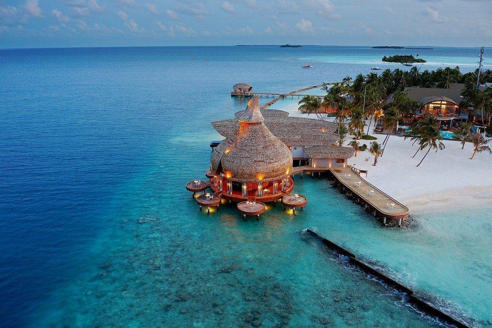 Outrigger Maldives Maafushivaru Resort