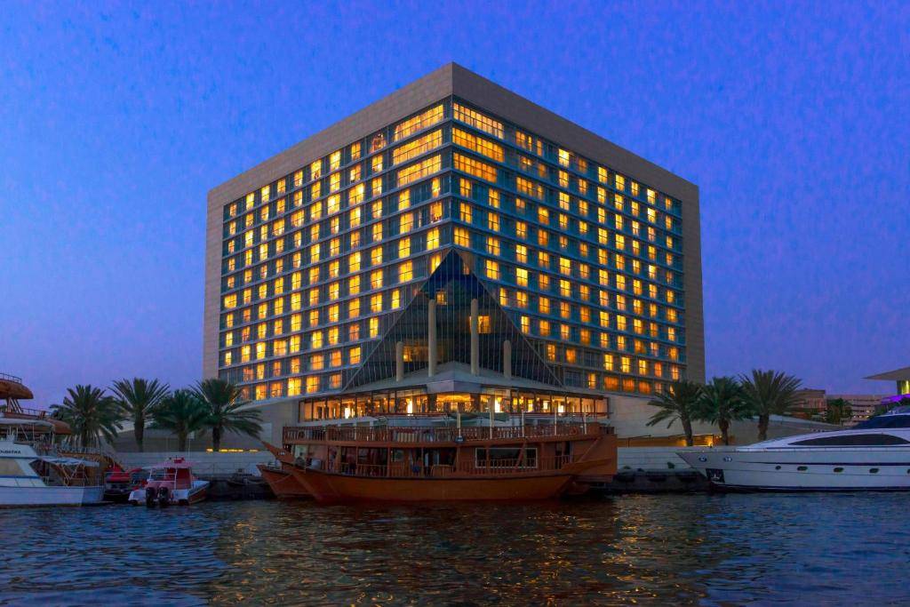 Sheraton Dubai Creek Hotel & Towers, Dubai