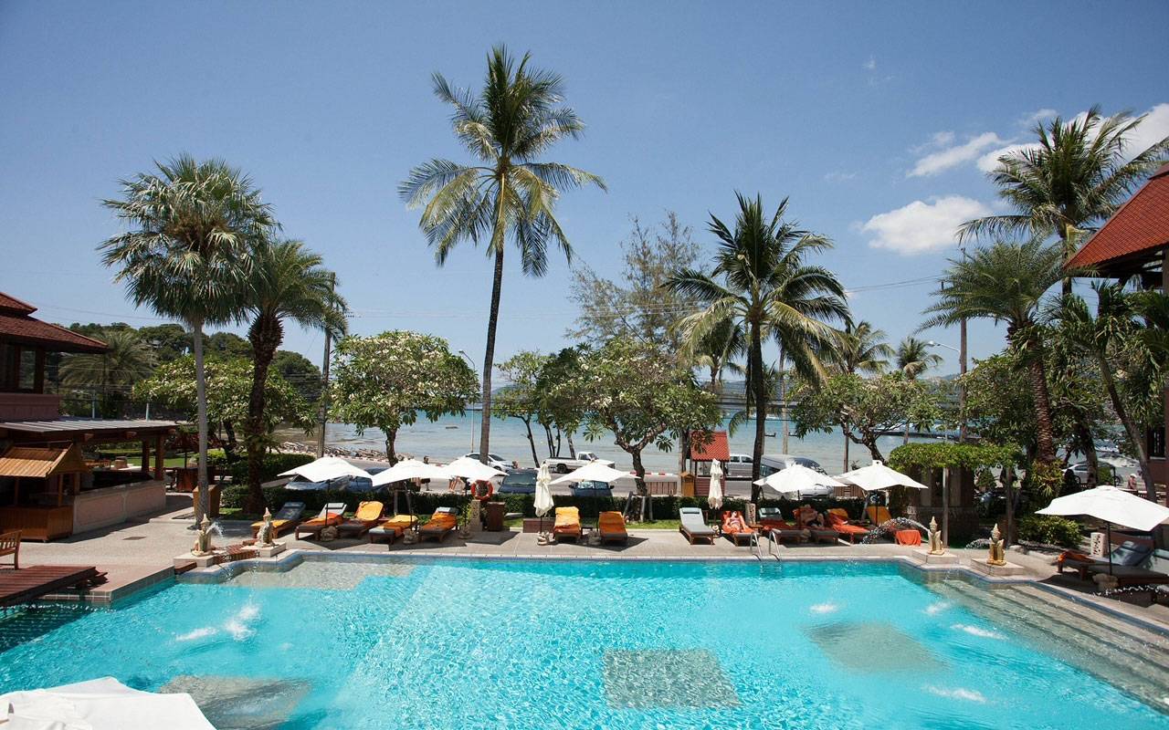 Seaview Patong Hotel