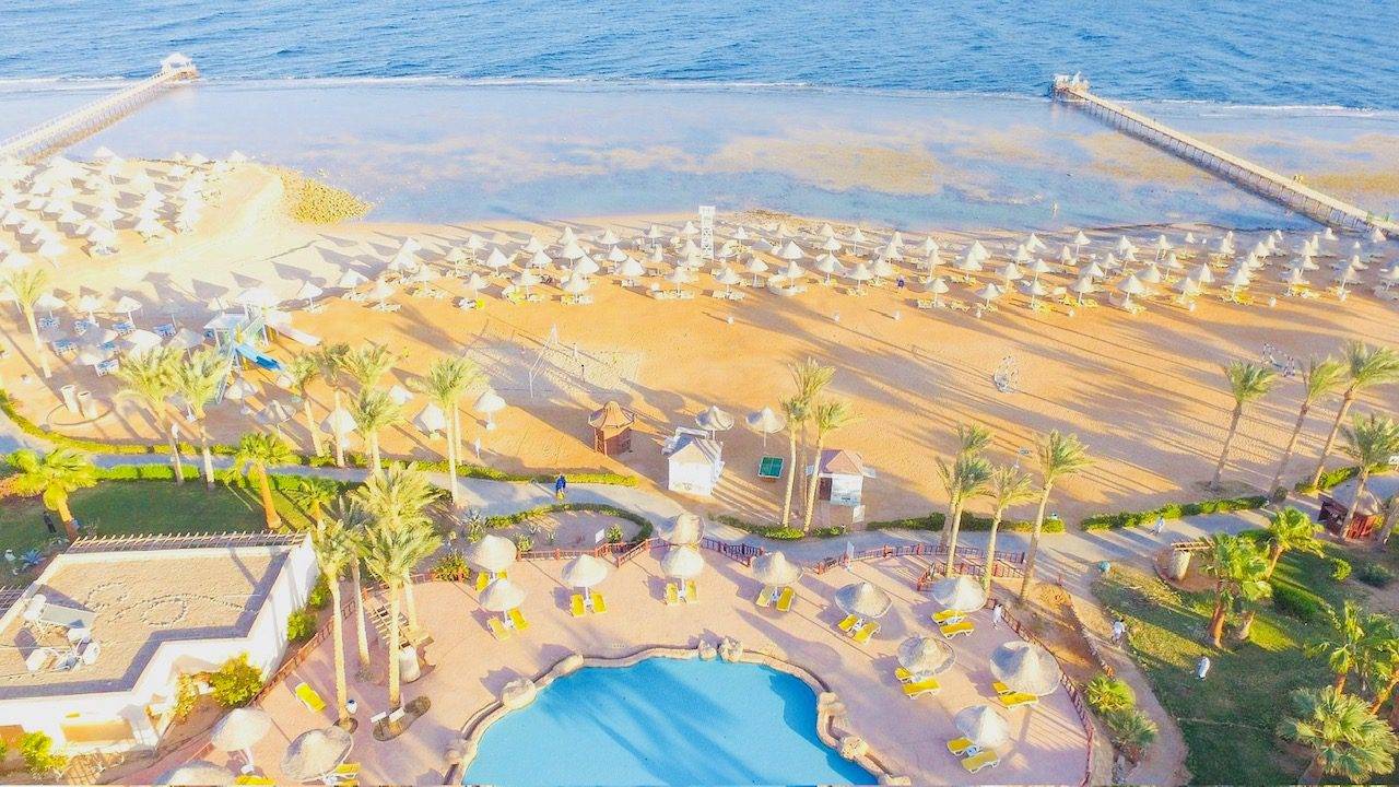 Parrotel Beach Resort